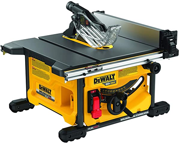 Dewalt table saw with automatic voltage changing system